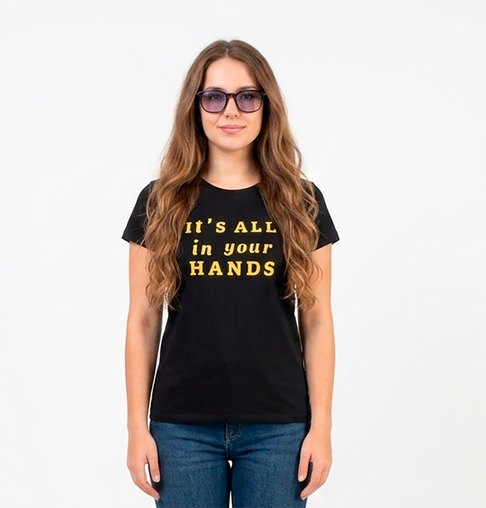 Camiseta negra mujer It is all in your hands
